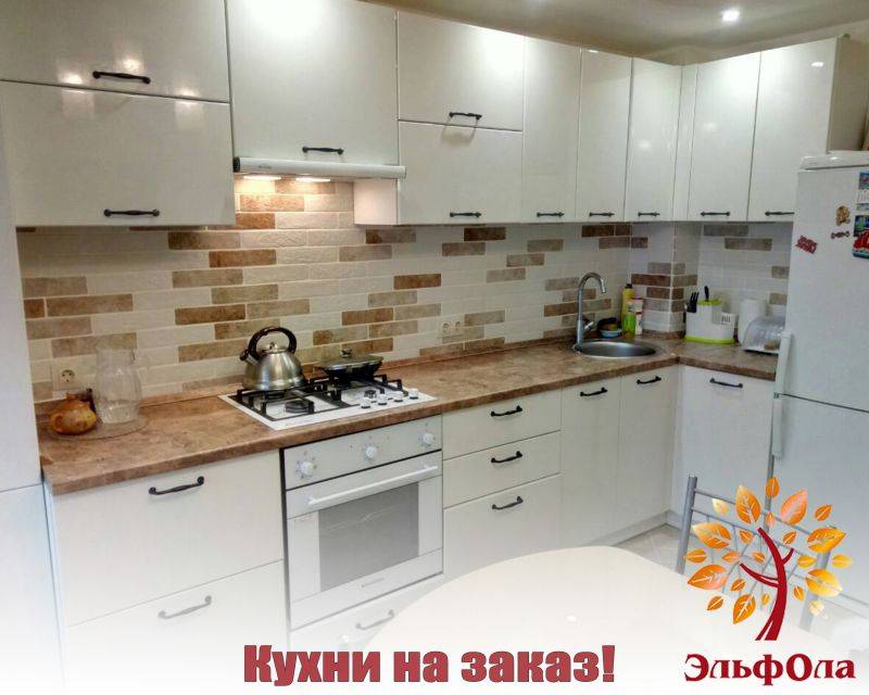 угловая кухня на заказ в Омске