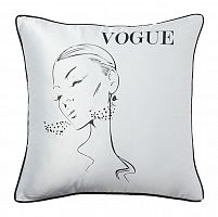 подушка с надписью vogue в Омске